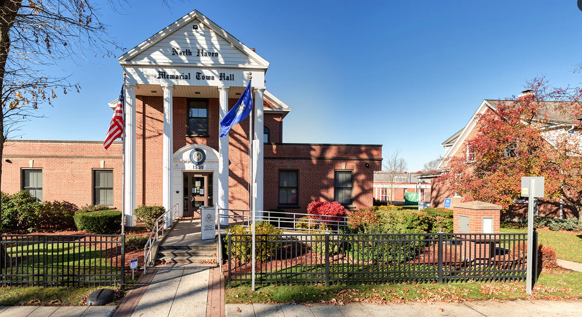 North Haven Memorial Town Hall